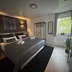 Neu Grosse Und Gemuetliche In I Kamin I Ruhige Sonnenterrasse I Parkplatz Kostenfrei 公寓 *