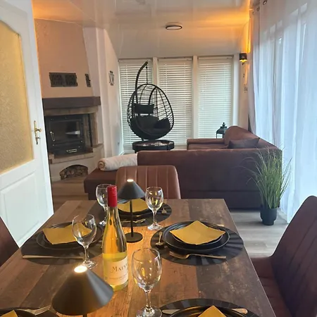 Neu Grosse Und Gemuetliche In I Kamin I Ruhige Sonnenterrasse I Parkplatz Kostenfrei Appartement Dresde