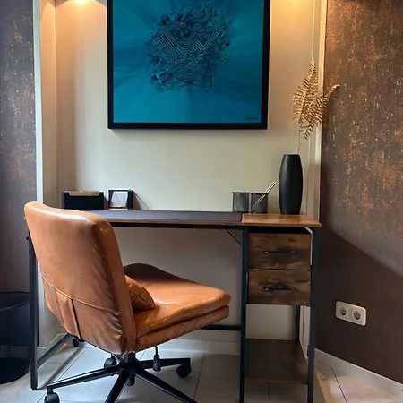 Neu Grosse Und Gemuetliche In I Kamin I Ruhige Sonnenterrasse I Parkplatz Kostenfrei