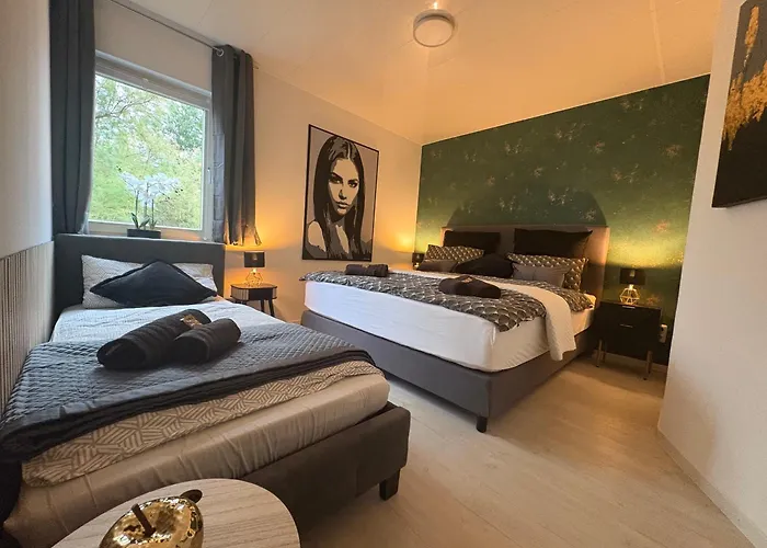 Neu Grosse Und Gemuetliche In I Kamin I Ruhige Sonnenterrasse I Parkplatz Kostenfrei Apartment