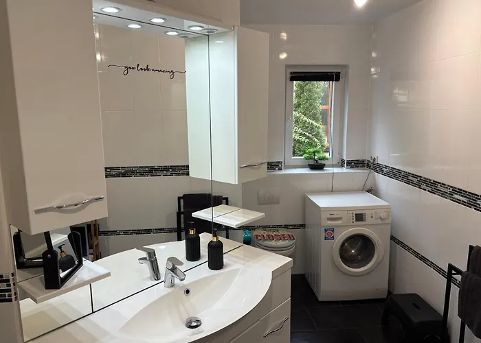 Apartamento Neu Große Und Gemütliche In I Kamin I Ruhige Sonnenterrasse I Parkplatz Kostenfrei