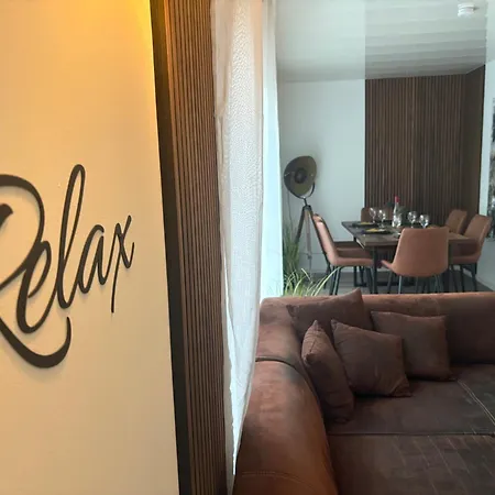 Neu Grosse Und Gemuetliche In I Kamin I Ruhige Sonnenterrasse I Parkplatz Kostenfrei Διαμέρισμα *