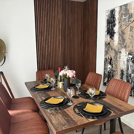 Neu Grosse Und Gemuetliche In I Kamin I Ruhige Sonnenterrasse I Parkplatz Kostenfrei *