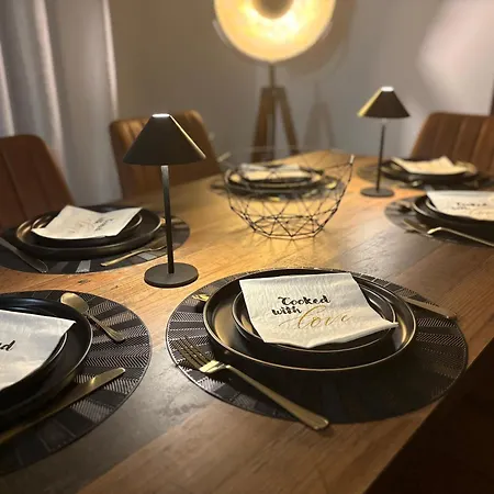 Apartman Neu Grosse Und Gemuetliche In I Kamin I Ruhige Sonnenterrasse I Parkplatz Kostenfrei Drezda