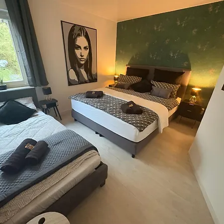 Lägenhet Neu Grosse Und Gemuetliche In I Kamin I Ruhige Sonnenterrasse I Parkplatz Kostenfrei